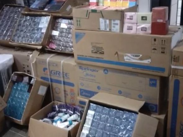 Imagem - Carga roubada de rede de supermercados é encontrada em depósito em São Tomé de Paripe