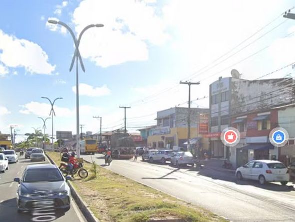 Imagem - Ladrão rouba pizzaria e obriga funcionário a pilotar moto para fugir em Salvador