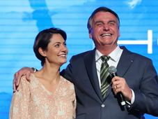 Imagem - Bolsonaro é autorizado a receber visita de Michelle na prisão neste domingo