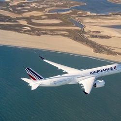 Imagem - ‘Joia rara’ da Air France: conheça aeronave que fará voo Salvador-Paris e saiba quanto dura o trajeto