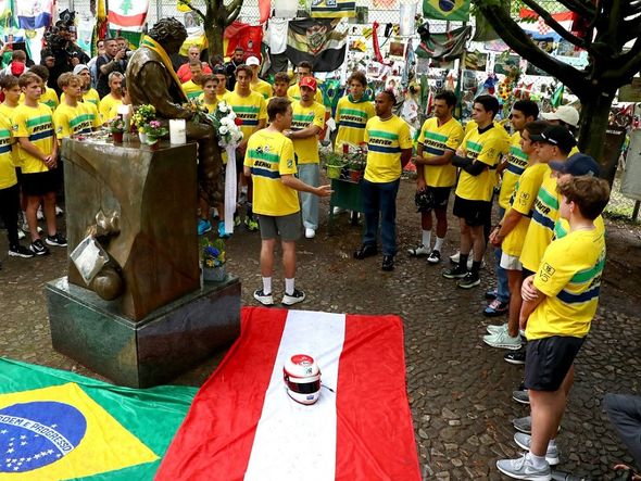 Imagem - Vettel organiza corrida de rua em Ímola em homenagem a Senna