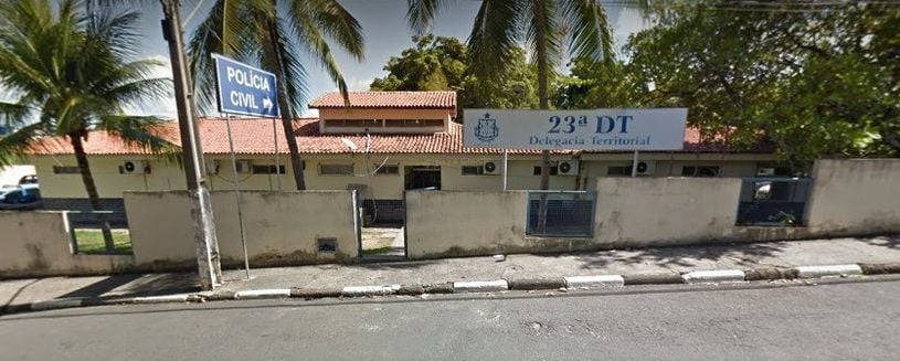 Imagem - Mulher é presa após dirigir carro embriagada, desacatar policiais e oferecer suborno