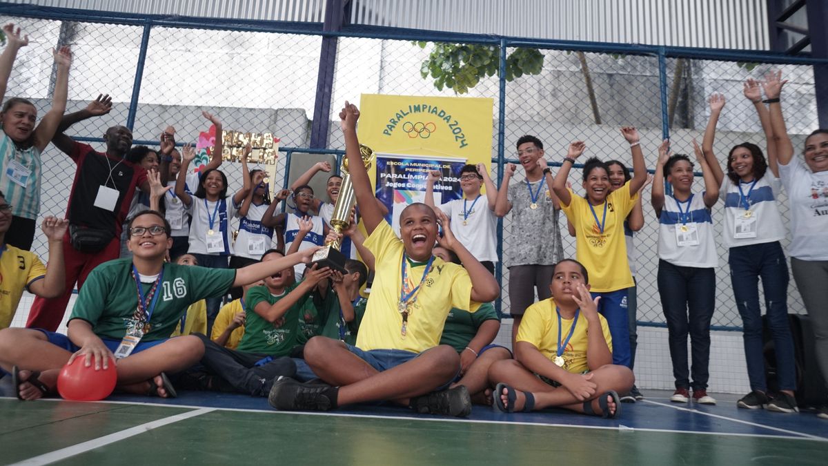 'Paralimpíada' realizada na Escola Municipal de Periperi