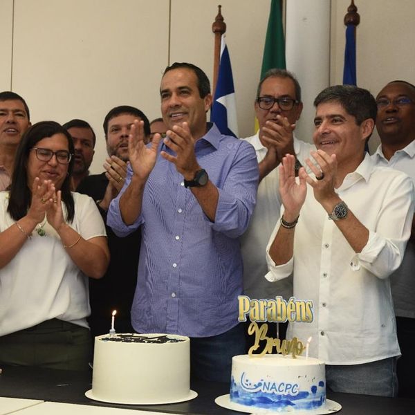 Aniversário de Bruno Reis comemorado na prefeitura