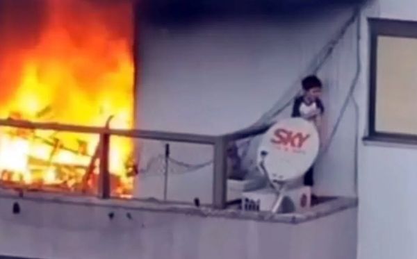 Criança é resgatada de incêndio em prédio no RS