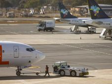Imagem - Aeronautas mantêm ameaça de greve na virada do ano