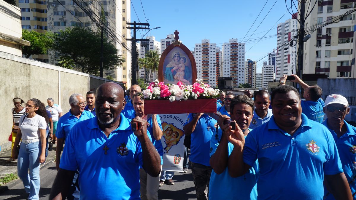 Caminhada com Maria acontece todo ano no mês de maio