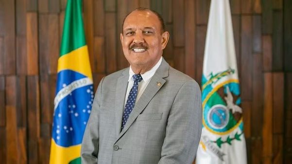 Morre o deputado estadual do Rio Otoni de Paula Pai, aos 71 anos