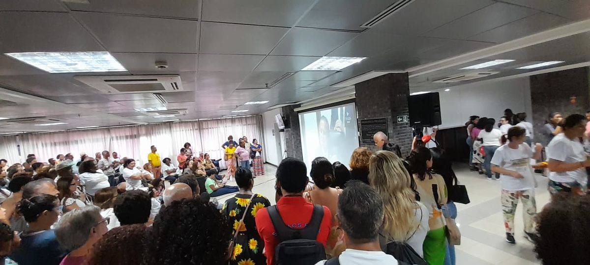 Servidores acompanham votação do Saguão Nestor Duarte 