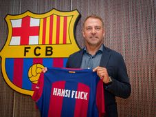 Imagem - Pai de técnico do Barcelona morre horas antes de jogo decisivo contra o Real Madrid, e decisão de ir ao clássico surpreende torcida