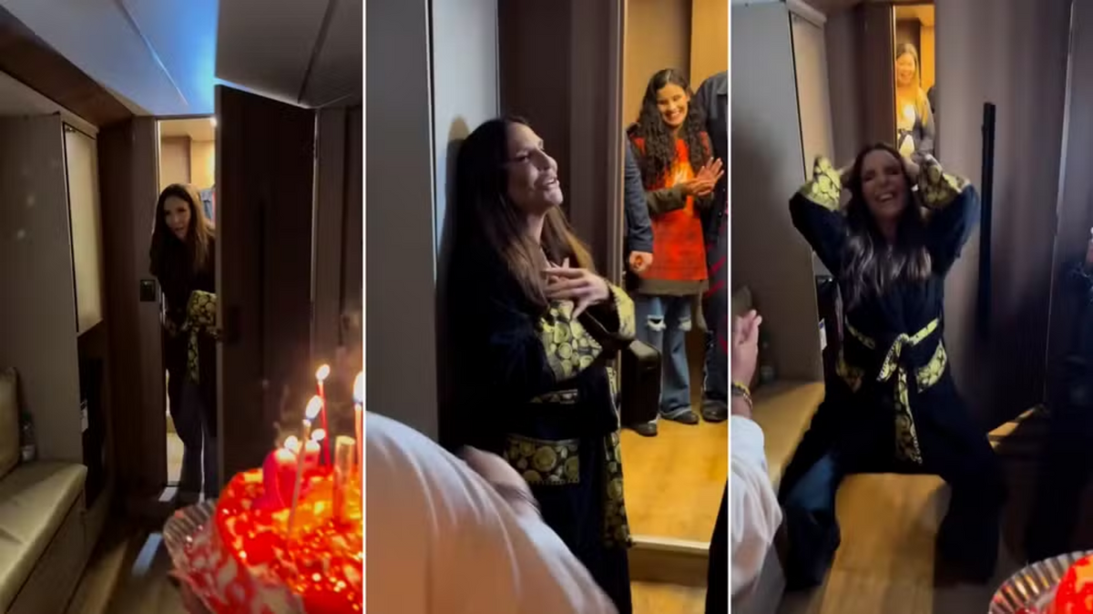 Ivete Sangalo ganha festa surpresa