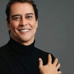 Imagem - Ex-galã da Globo, Marcello Antony anuncia carreira como consultor de imóveis de luxo fora do Brasil
