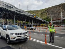 Imagem - Isenção para caminhoneiros ameaça elevar preço do pedágio para donos de carros de passeio
