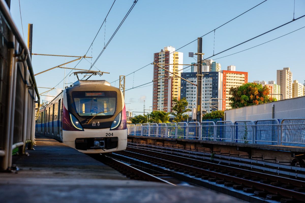 Trens vão ter circulação interrompida