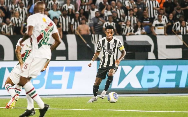 Botafogo ganhou do Fluminense no Brasileirão