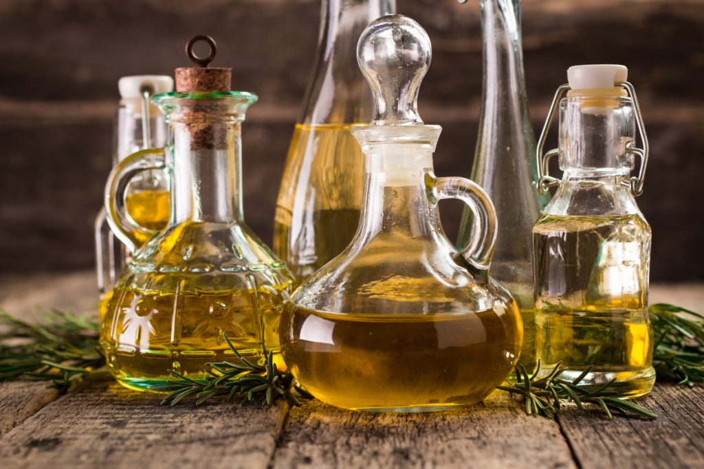 Saiba quando o azeite de oliva pode ser substitu&iacute;do pelo &oacute;leo vegetal |  Jornal Correio