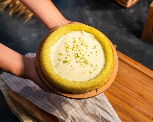 No cardápio, a variedade de sabores de bolos chama a atenção