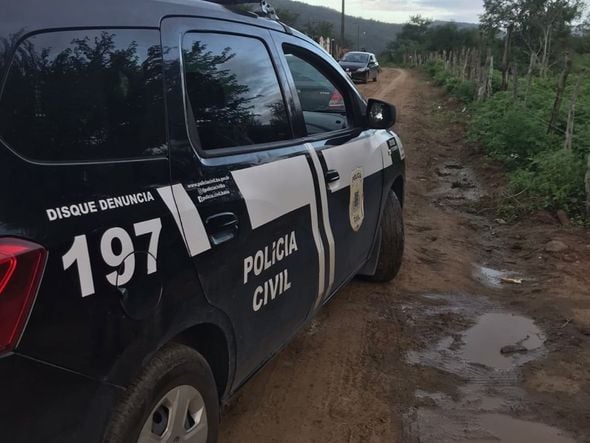 Imagem - Corpos de vítima e suspeito de feminicídio são encontrados em fazenda no sudoeste da Bahia