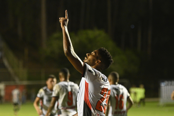 Willian Oliveira quarto gol marcado no Campeonato Brasileiro