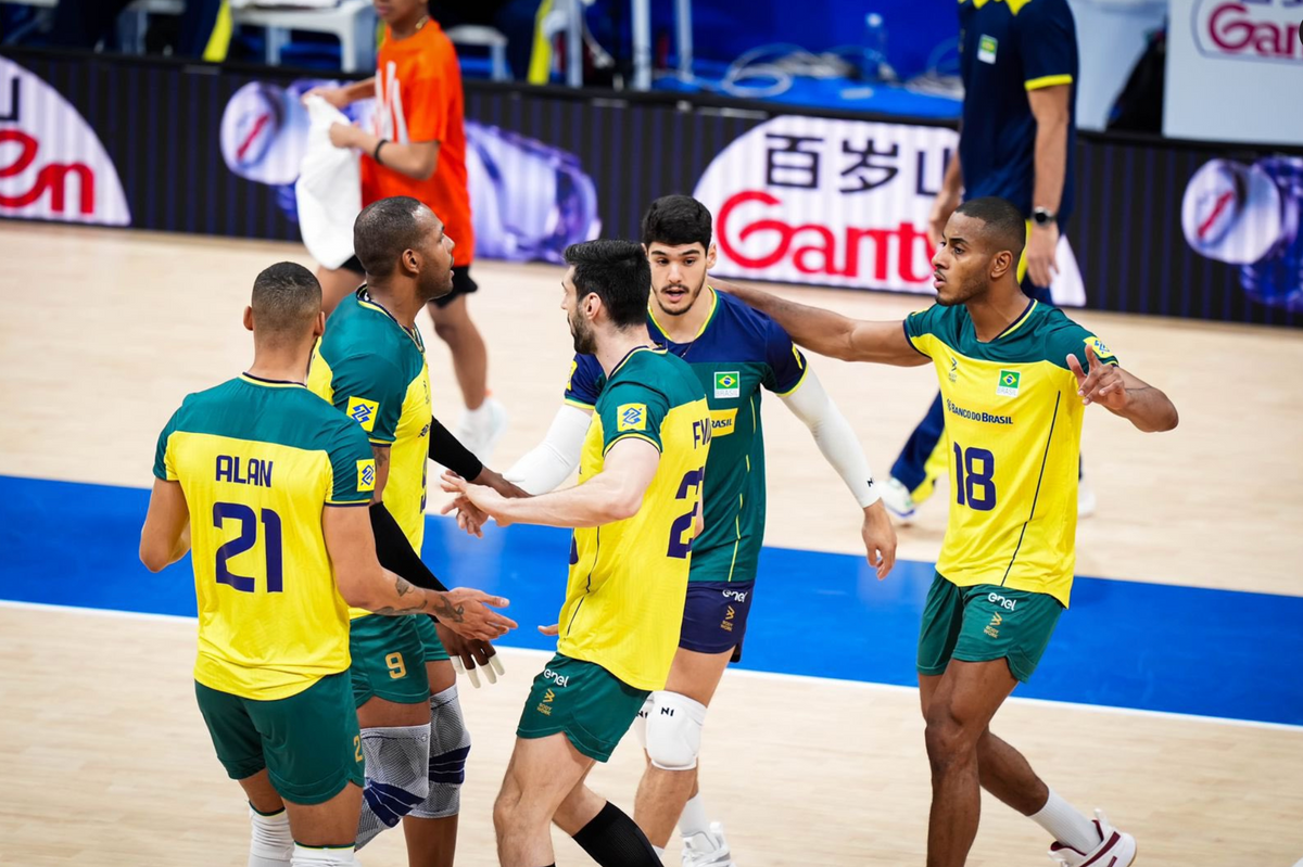 Seleção masculina de vôlei perdeu para a França