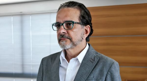 Cientista político Antonio Lavareda