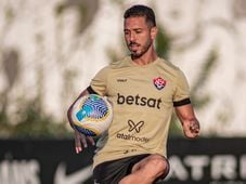 Imagem - Contratado para ser referência, meia troca o Vitória por clube da Série B