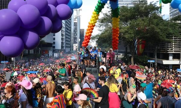 28ª Parada do Orgulho LGBT+, com o tema Basta de Negligência e Retrocesso no Legislativo! Vote Consciente por Direitos da População LGBT+, na Avenida Paulista por Rovena Rosa/Agencia Brasil