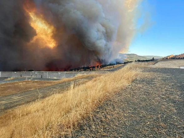 Imagem - Incêndio florestal na Califórnia faz quase 30 mil pessoas deixarem suas casas