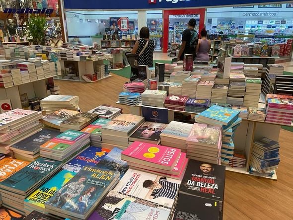 Imagem - Feira vende livros por apenas R$ 15 em Salvador