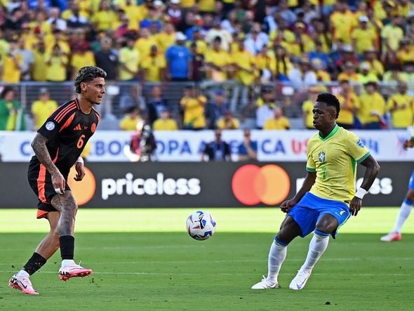 Imagem - Brasil sai na frente, leva empate da Colômbia e vai enfrentar o Uruguai nas quartas