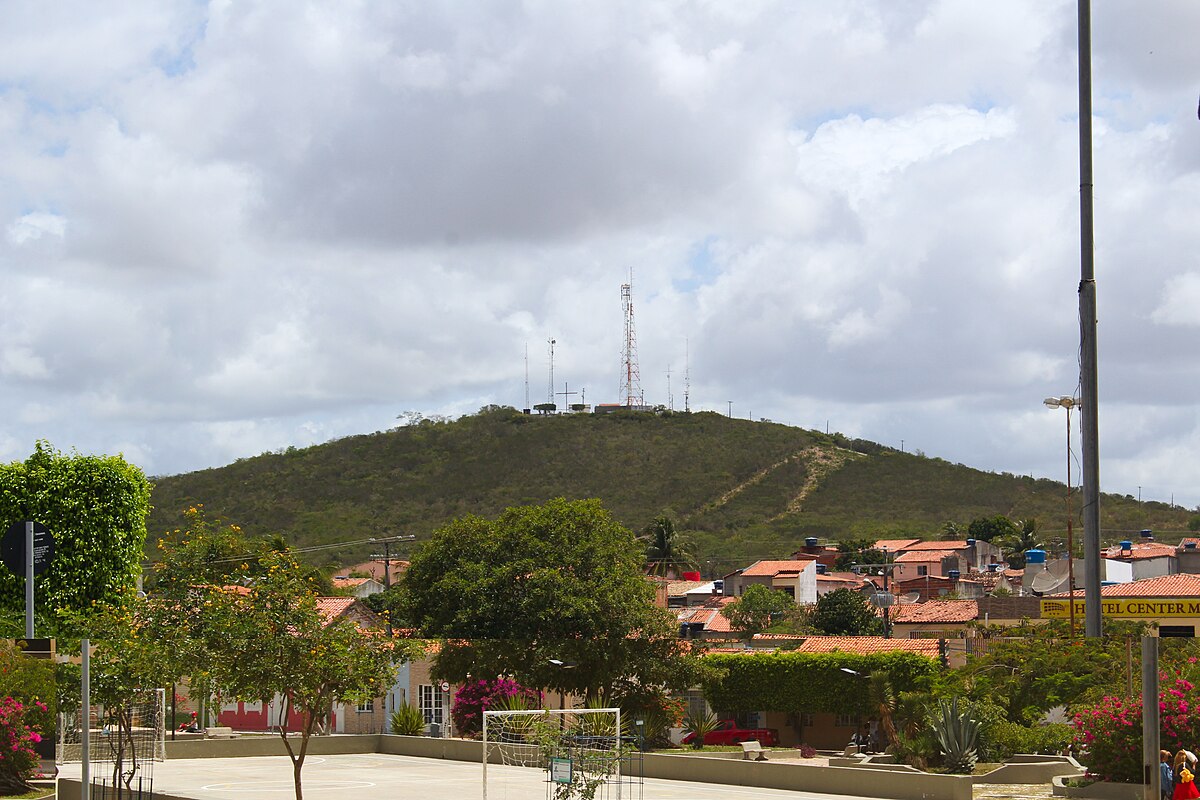 Também no dia 8 de julho, Jaguarari teve um tremor de terra de 3.2 mR. Populares da região relataram ter sentido fortemente o abalo, acompanhado por um som de estrondo, que provocou rachaduras em vidros de janelas, bem como a queda de objetos em estantes e prateleiras por Divulgação