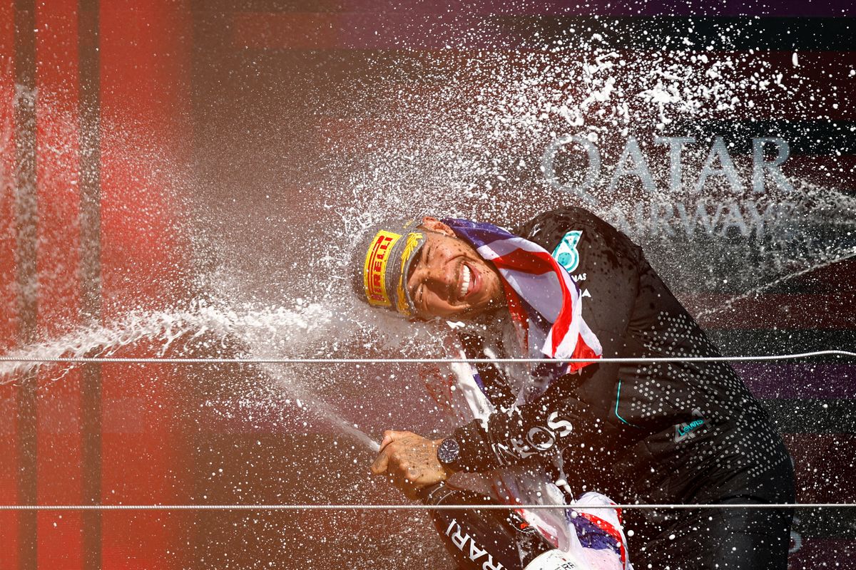 Lewis Hamilton celebra