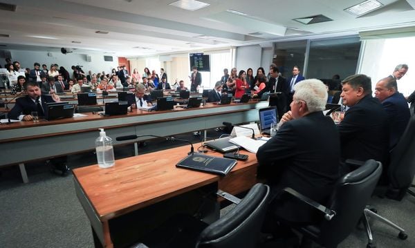 Reunião da Comissão Temporária Interna do Senado que analisa o projeto de lei (PL 2.338/2023) que regula o uso da inteligência artificial no Brasil.Relator, senador Eduardo Gomes (PL-TO)