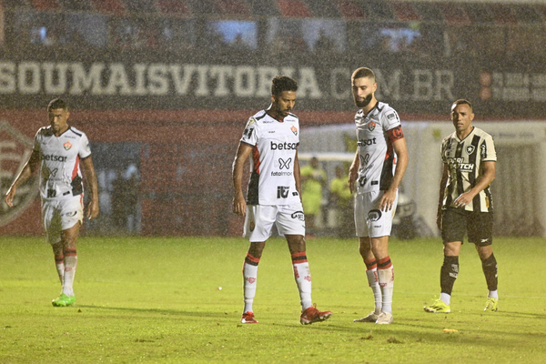 Vitória e Botafogo empataram sem gols no Barradão