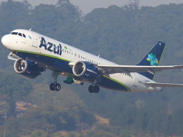 Imagem - Avião da Azul faz pouso de emergência em Salvador