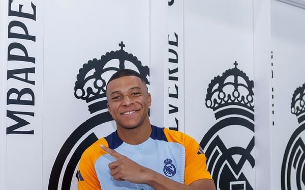 Mbappé no vestiário do Real Madrid