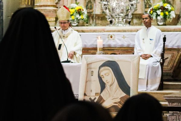 Santa Missa em homenagem aos 309 anos da morte de Madre Vitória