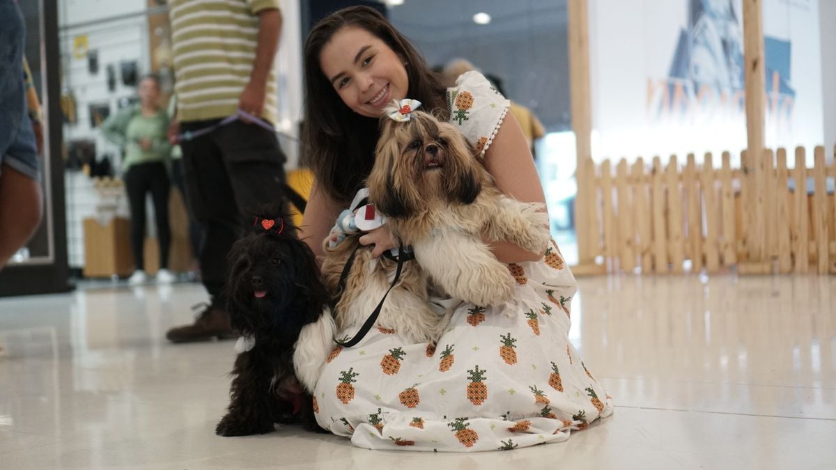 Érica Reis com Maya e e Nina Maria