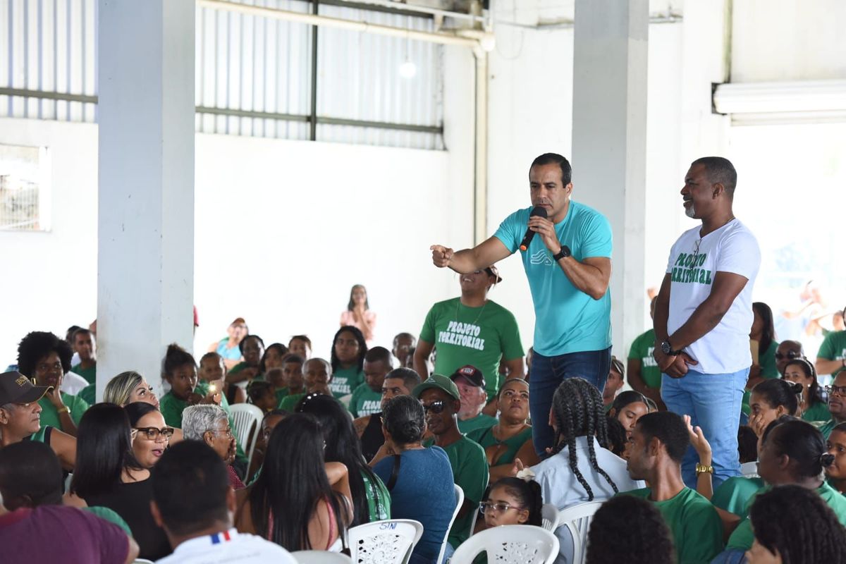 Pré-candidato à reeleição, Bruno Reis em evento político de aliado 