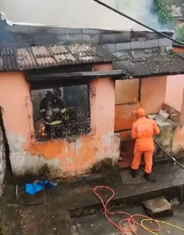 Casa pegou fogo em Itabuna