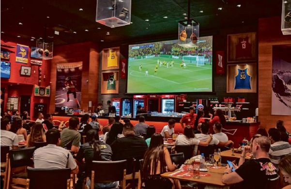 Five Sport Bar