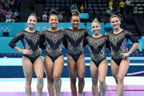 Rebeca Andrade, Flávia Saraiva, Jade Barbosa, Julia Soares e Lorrane Oliveira são candidatas ao pódio na ginástica artística