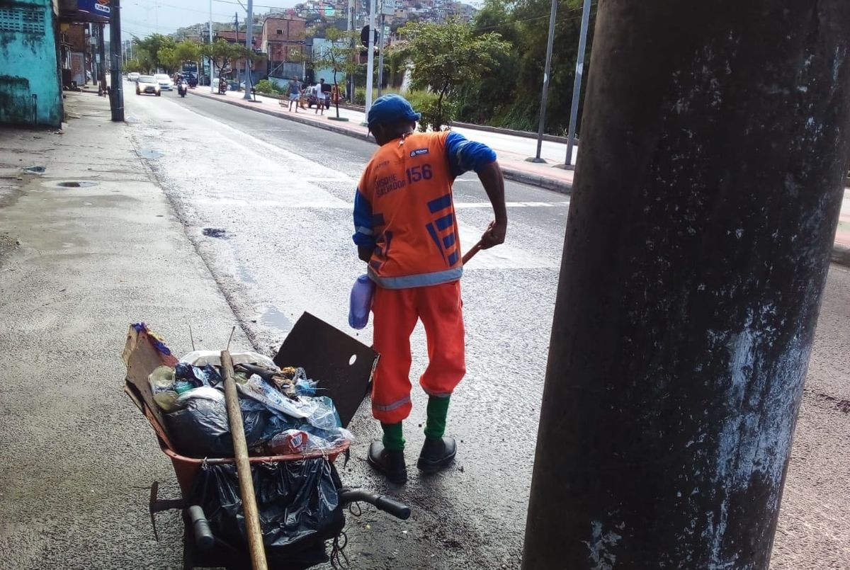 Serviço de limpeza urbana foi retomado na Cidade Baixa