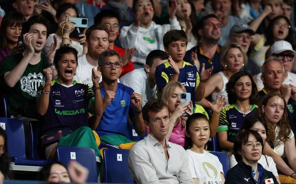 Torcida compareceu em peso para apoiar Hugo Calderano, mas brasileiro acabou derrotado