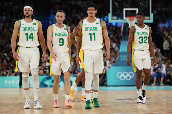 O basquete brasileiro se despediu da Olimpíada de Paris após derrota para os Estados Unidos