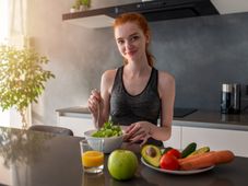 Imagem - Mesmo com dieta saudável e exercícios, colesterol alto pode persistir: médico explica por quê