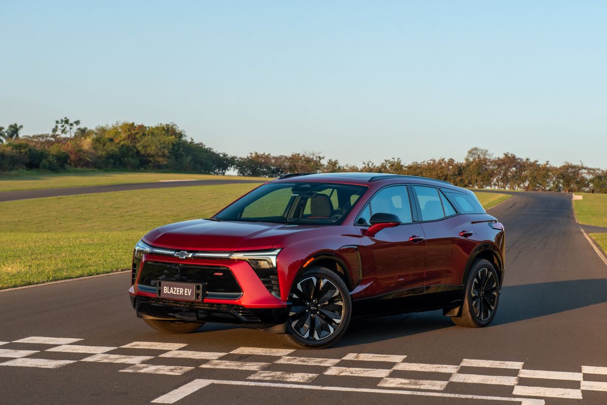 Chevrolet Blazer EV por Divulgação