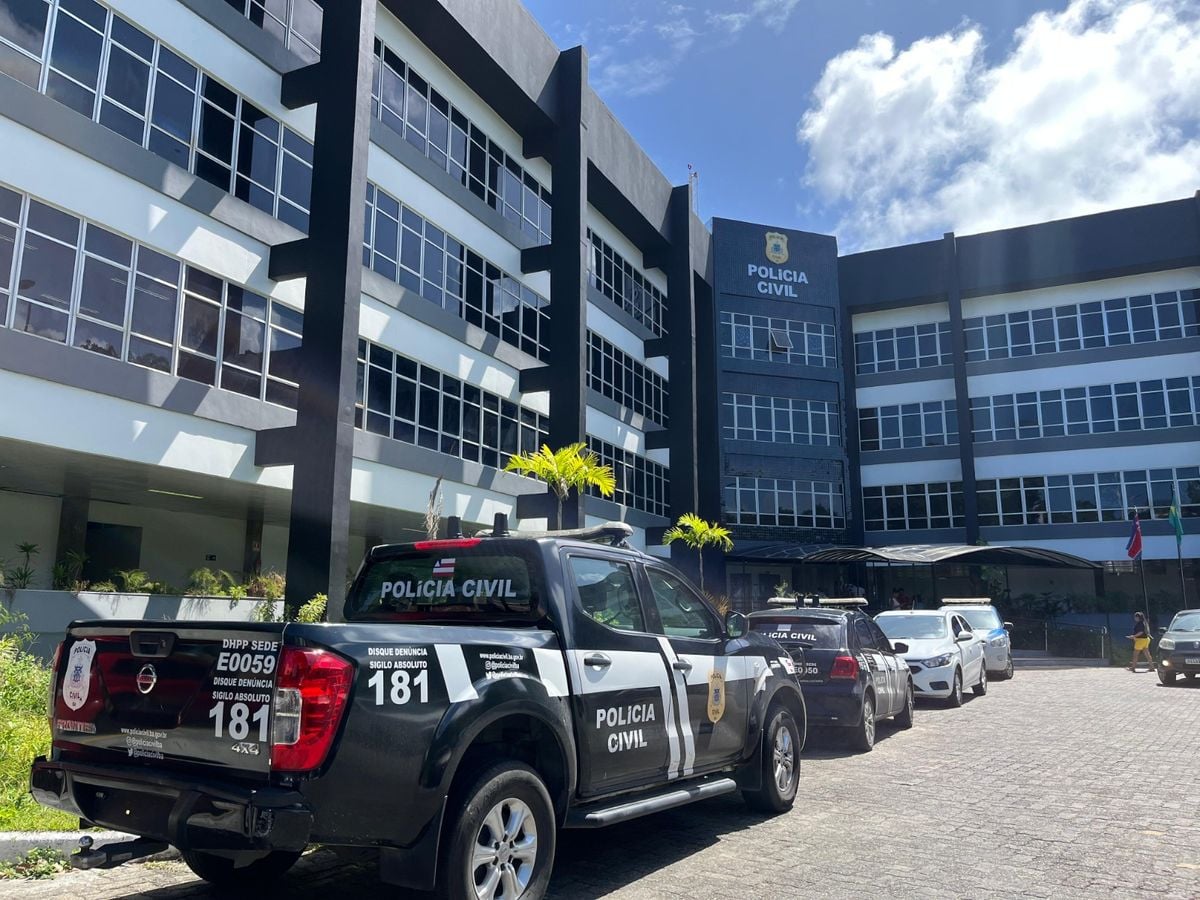 Feminicídio: corpo de delegada é e contrado em carro e companheiro é preso  por Ascom/PC