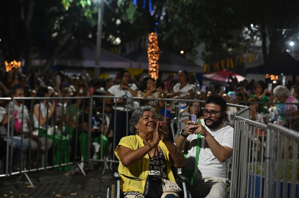 Amélia Guimarães e o filho, Matheus Rodrigues 