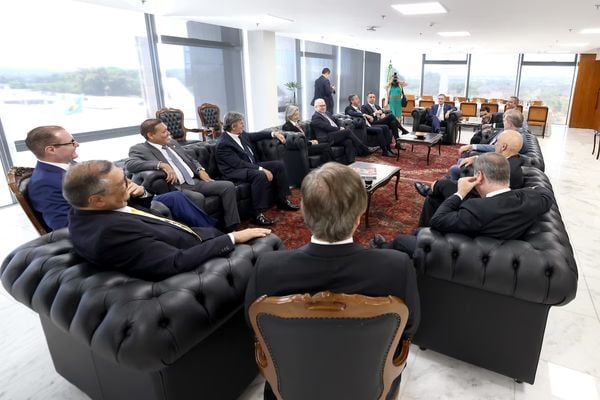 Encontro Todos os 11 ministros do STF se reuniram com os presidentes da Câmara e do Senado, além do procurador-geral da República, o advogado-geral da União e o ministro da Casa Civil